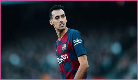 Is the photo of Sergio Busquets legs and feet real as it goes viral on Twitter