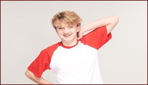 TommyInnit Biography, Age, Wiki, Height, Weight, Girlfriend, Family & More